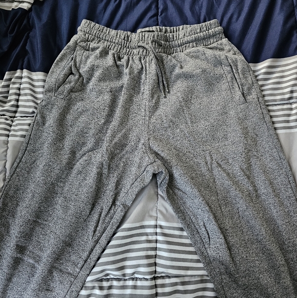 Joggers - Picture 4 of 4